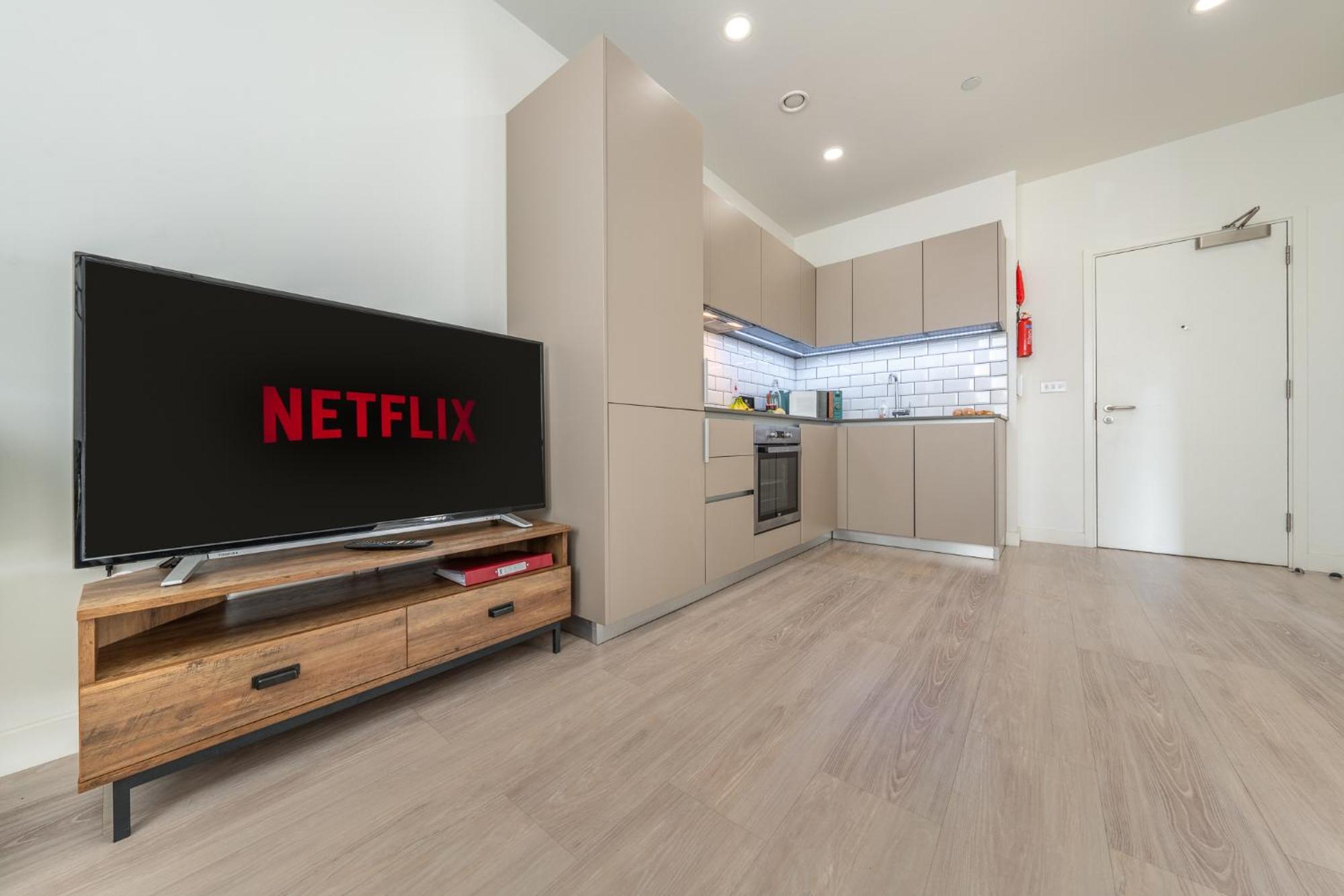 Luxury 1 Bedroom Serviced Apartment With Roof Terrace & Gym スティーブネージ エクステリア 写真