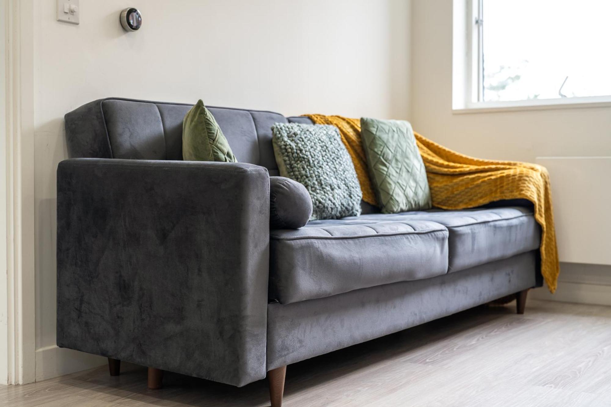 Luxury 1 Bedroom Serviced Apartment With Roof Terrace & Gym スティーブネージ エクステリア 写真