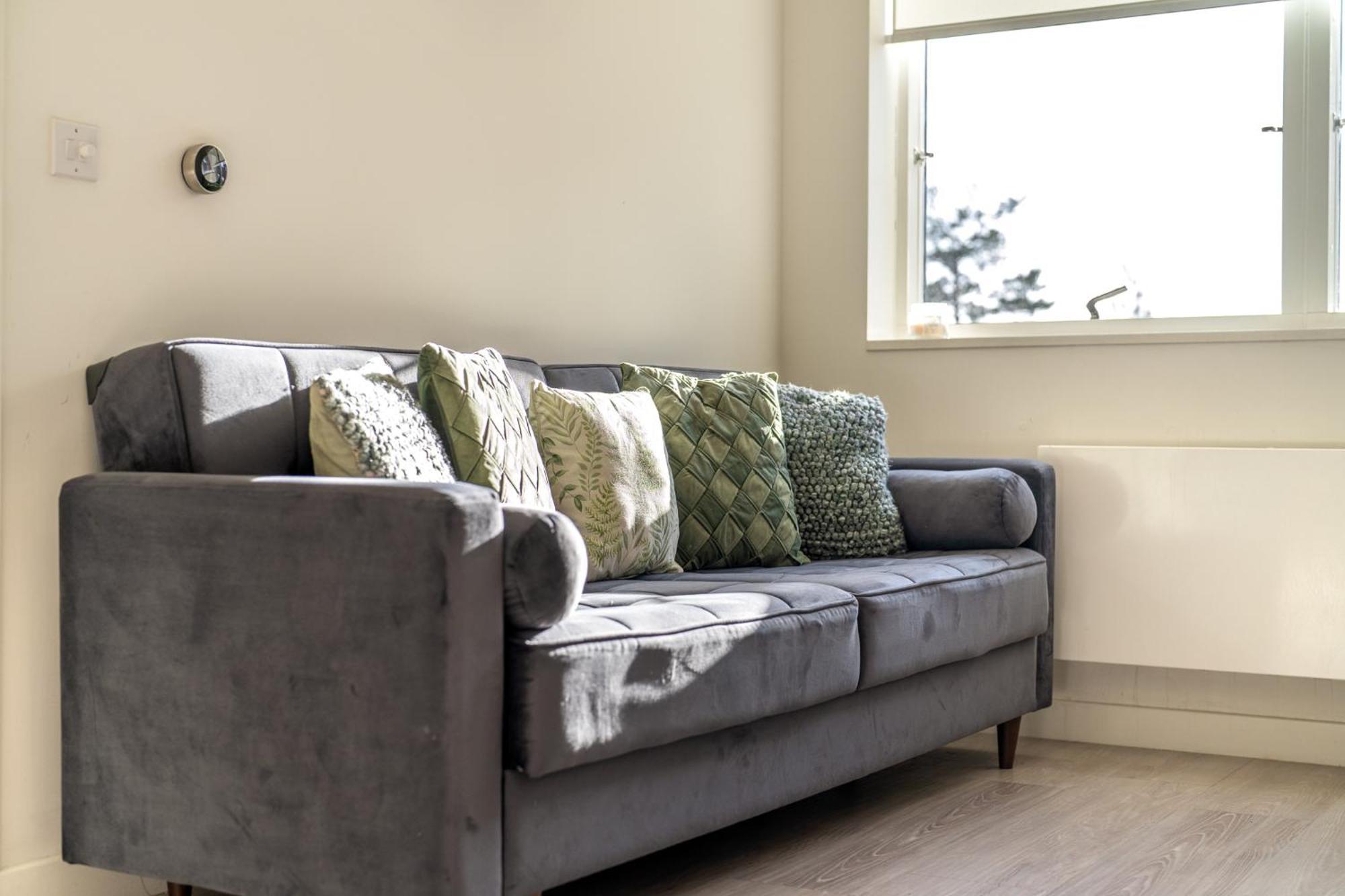 Luxury 1 Bedroom Serviced Apartment With Roof Terrace & Gym スティーブネージ エクステリア 写真