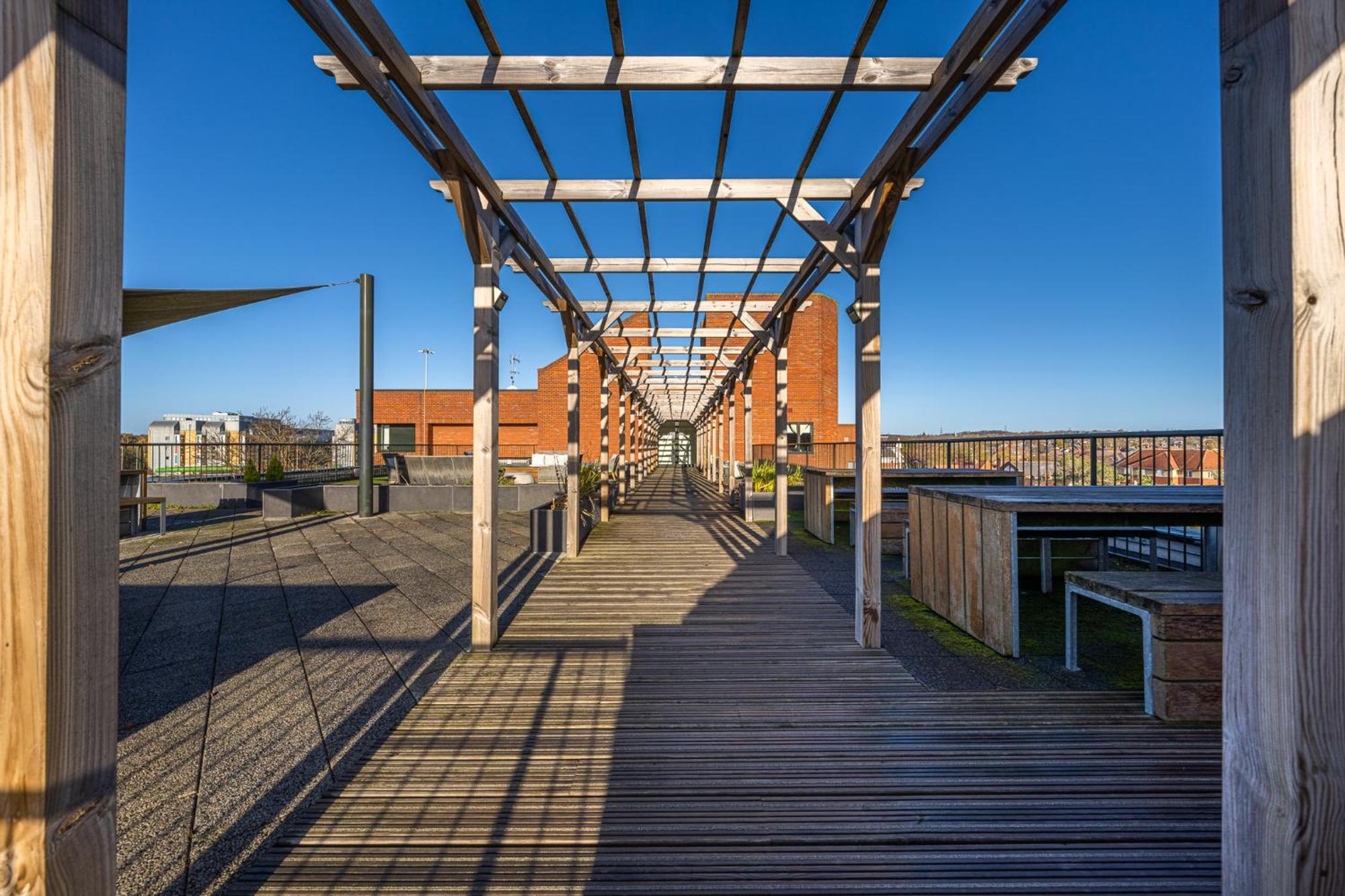 Luxury 1 Bedroom Serviced Apartment With Roof Terrace & Gym スティーブネージ エクステリア 写真