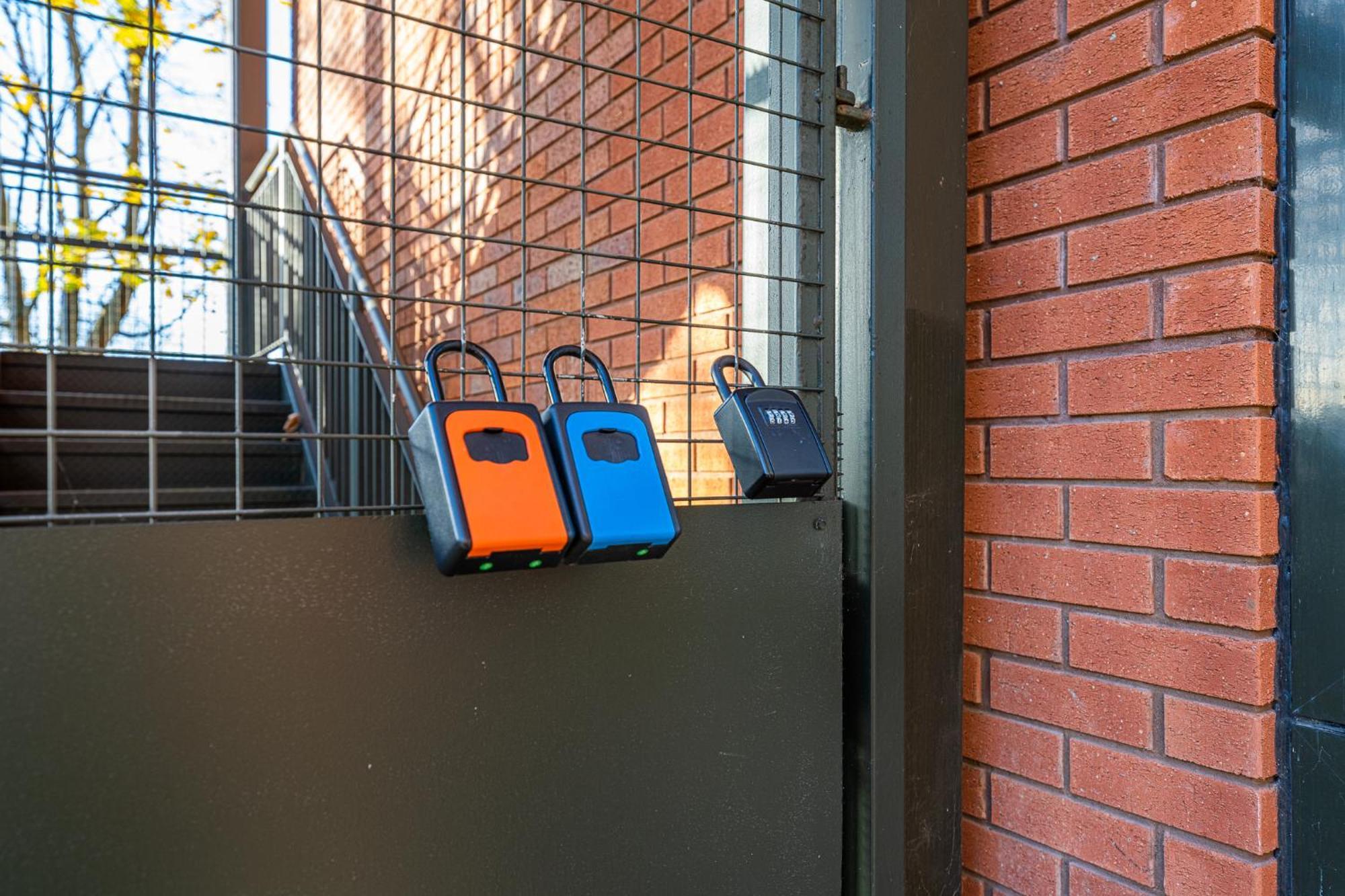 Luxury 1 Bedroom Serviced Apartment With Roof Terrace & Gym スティーブネージ エクステリア 写真